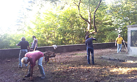 Säuberungsaktion „Weißes Kreuz“ im Harbuckwald am 19. Oktober